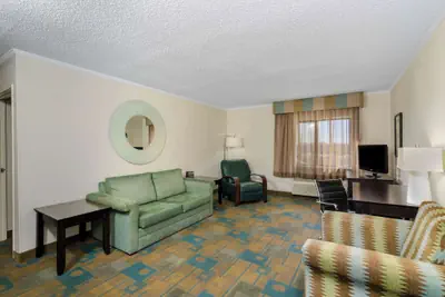 Photo 4 - Baymont by Wyndham Meridian