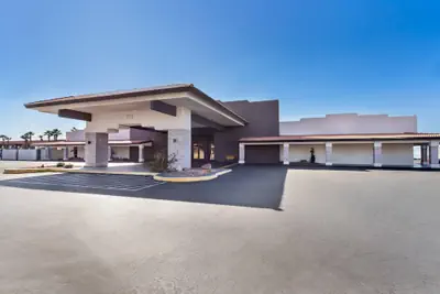 Photo 2 - Quality Inn & Suites Lake Havasu City