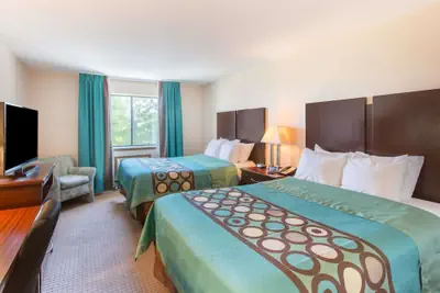 Photo 4 - Super 8 by Wyndham Danville