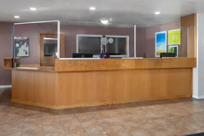 Photo 4 - Baymont by Wyndham Manistee