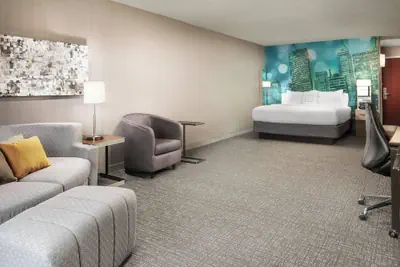 Photo 5 - Courtyard by Marriott Indianapolis at the Capitol