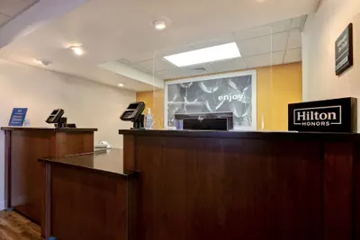 Photo 4 - Hampton Inn Ft. Wayne-Southwest