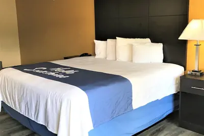Photo 5 - Days Inn by Wyndham Ridgeland South Carolina