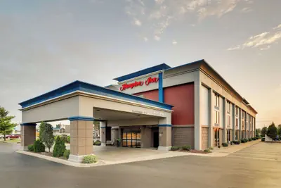 Photo 2 - Hampton Inn Lebanon