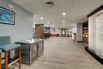 Photo 4 - Hampton Inn Lebanon