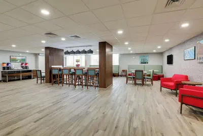Photo 3 - Hampton Inn Lebanon
