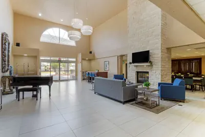 Photo 5 - Comfort Suites Kingwood Houston North