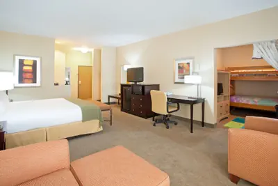 Photo 3 - Holiday Inn Express & Suites Nogales by IHG