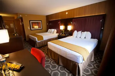 Photo 4 - Holiday Inn Express and Suites Vineland Millville by IHG
