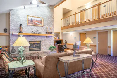 Photo 2 - Baymont by Wyndham Lakeville
