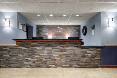 Photo 3 - AmericInn by Wyndham Baldwin
