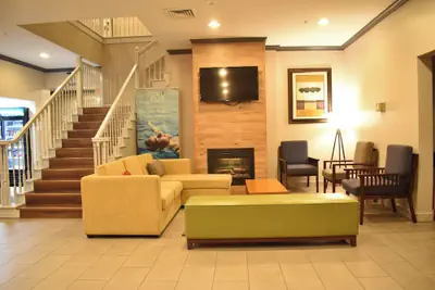 Photo 3 - Sonesta Essential IAH Airport JFK Boulevard