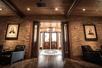 Photo 3 - Ironworks Hotel
