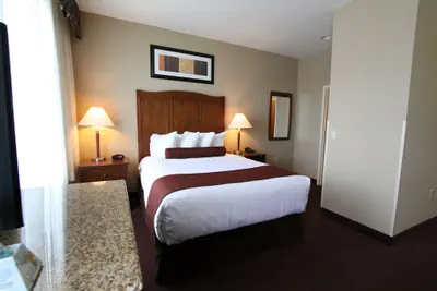Photo 5 - Best Western Plus Hannaford Inn & Suites