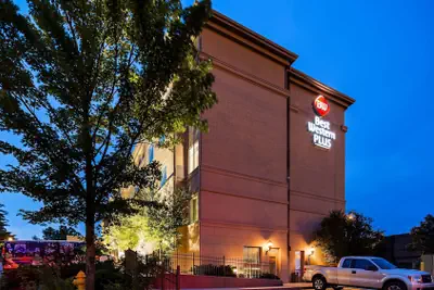 Photo 2 - Best Western Plus Hannaford Inn & Suites