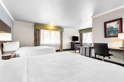 Photo 2 - Best Western Plus Parkway Inn