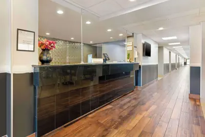 Photo 4 - Best Western Des Plaines/O’Hare