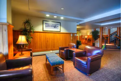Photo 4 - Zephyr Mountain Lodge
