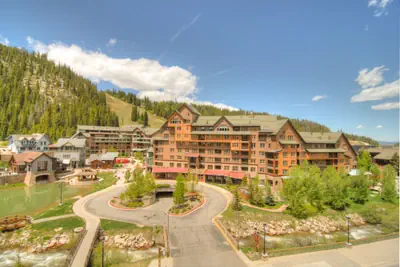 Photo 2 - Zephyr Mountain Lodge