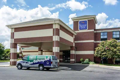 Photo 2 - Sleep Inn Lake Wright - Norfolk Airport