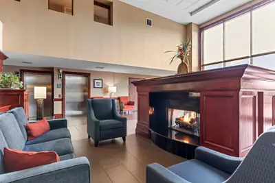 Photo 5 - Comfort Suites Manassas Battlefield Park