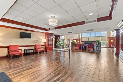 Photo 3 - Comfort Suites Manassas Battlefield Park