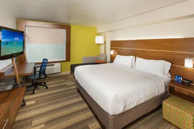 Photo 5 - Holiday Inn Express Hotel & Suites PEORIA NORTH - GLENDALE by IHG