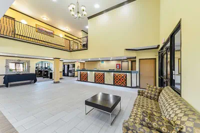 Photo 4 - Quality Inn & Suites Lubbock South