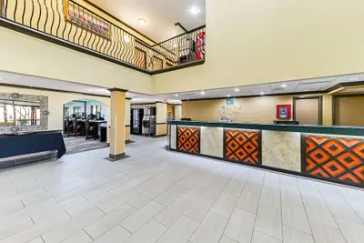 Photo 3 - Quality Inn & Suites Lubbock South