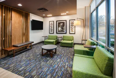 Photo 3 - Holiday Inn Express Hotel & Suites Murray by IHG