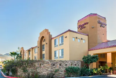 Photo 2 - Hampton Inn San Marcos, CA