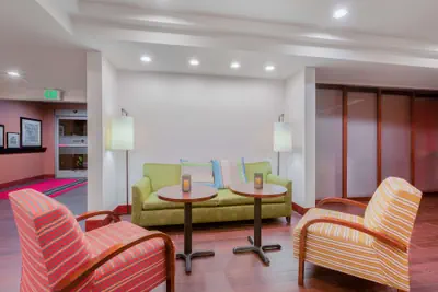 Photo 4 - Hampton Inn San Marcos, CA