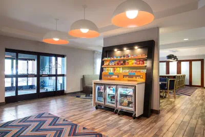 Photo 3 - Hampton Inn Medford