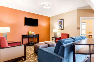 Photo 3 - Comfort Inn & Suites Bryant - Benton