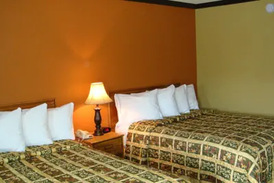 Photo 3 - Sunset Inn Lake Oroville