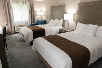 Photo 5 - Lomira Inn and Suites