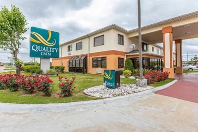 Photo 2 - Quality Inn Montgomery South