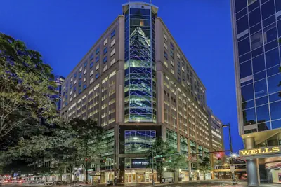 Photo 2 - Courtyard by Marriott Charlotte City Center