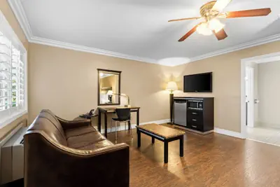 Photo 5 - Quality Inn & Suites Santa Maria