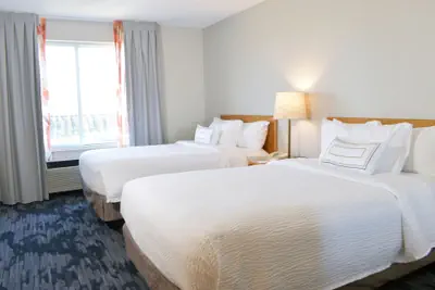 Photo 4 - Fairfield Inn and Suites by Marriott Indianapolis East