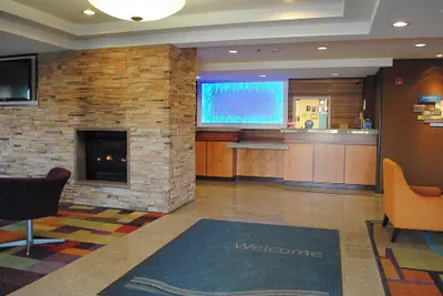 Photo 3 - Fairfield Inn and Suites by Marriott Indianapolis East