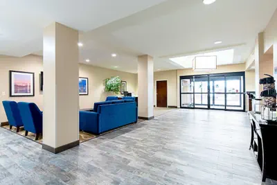 Photo 4 - Comfort Inn & Suites Pine Bluff