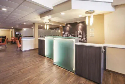 Photo 5 - La Quinta Inn & Suites by Wyndham Mechanicsburg - Harrisburg