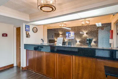 Photo 4 - Best Western Inn & Suites of Macon