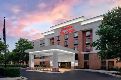 Photo 2 - Hampton Inn & Suites Annapolis