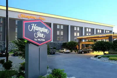 Photo 2 - Hampton Inn Lima