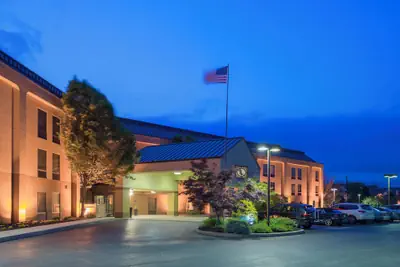 Photo 2 - Hotel Carlisle