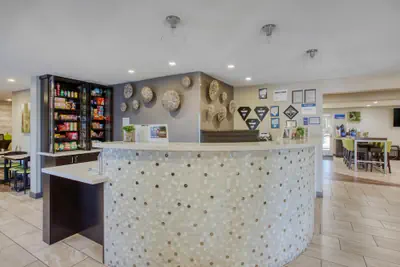 Photo 4 - Best Western North Phoenix Hotel