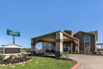 Photo 2 - Quality Inn Port Arthur – Nederland