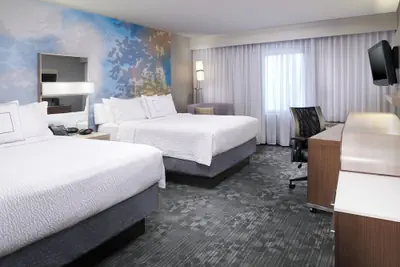 Photo 3 - Courtyard by Marriott Cleveland Airport North
